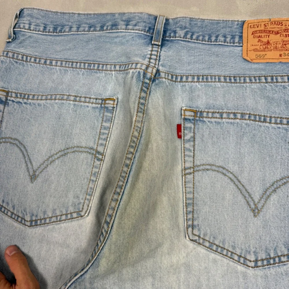 Levis these levi
